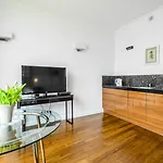 Triton Park Apartamento Varsovia
