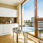 Triton Park Apartamento Varsovia