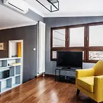 Triton Park Apartamento