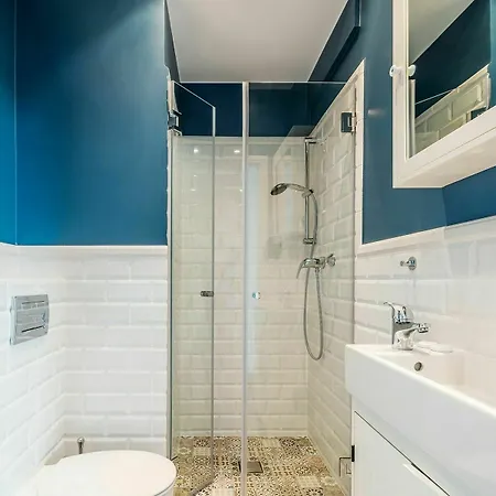 Triton Park Apartment