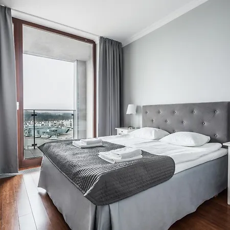 特里同公园公寓 * 华沙